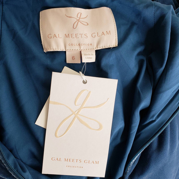 Gal Meets Glam Christine Fir Green Velvet Dress 6 - Picture 9 of 11